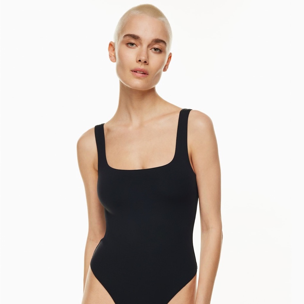 Babton Squareneck Bodysuit